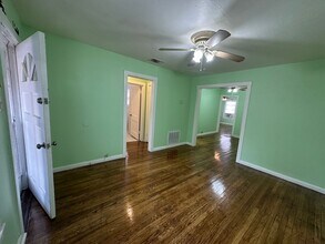 331 Ira Ave in San Antonio, TX - Building Photo - Building Photo