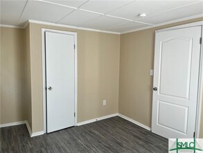 11 Mikell St in Pembroke, GA - Foto de edificio - Building Photo