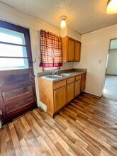 104 Sycamore St in La Porte City, IA - Building Photo - Building Photo