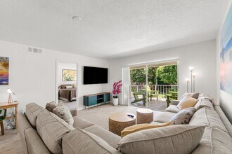 1205 Sandy Ln in West Palm Beach, FL - Building Photo - Building Photo