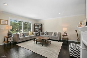 400 S Flower St in Orange, CA - Building Photo - Building Photo