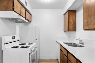 3112 Denver Ave, Unit 3108-3 in Merced, CA - Building Photo - Building Photo