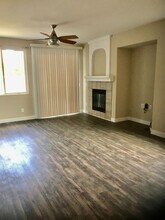 1760 Daggett Way in Sacramento, CA - Building Photo - Building Photo