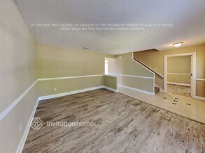 15908 Bridgewater Ln in Tampa, FL - Foto de edificio - Building Photo