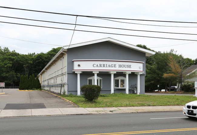 The Carriage House in Hamden, CT - Building Photo - Building Photo