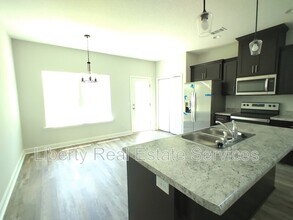 126 Ironwood Dr in Hinesville, GA - Building Photo - Building Photo