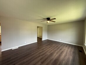 610 Greenbriar Dr in Harrodsburg, KY - Building Photo - Building Photo