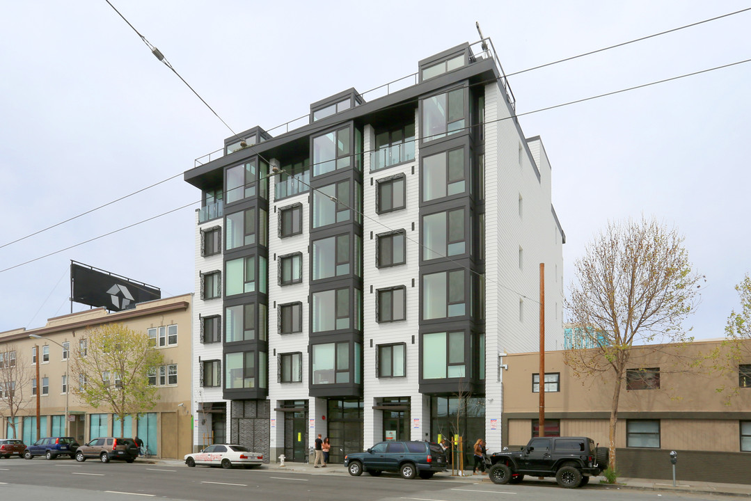 870 Harrison St in San Francisco, CA - Building Photo