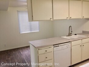 5300 S 900 E in Salt Lake City, UT - Building Photo - Building Photo