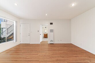 809 Flora Drive in Inglewood, CA - Building Photo - Building Photo