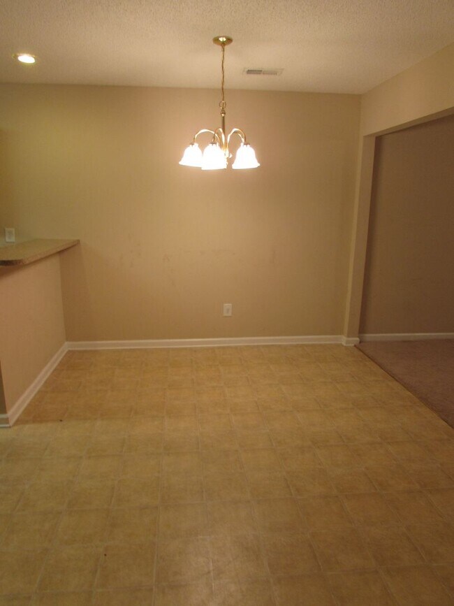 2290 Dartmouth Dr in Sumter, SC - Building Photo - Building Photo