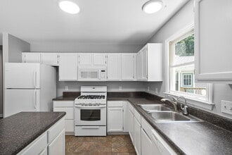 2912 Enson Pl in Raleigh, NC - Foto de edificio - Building Photo