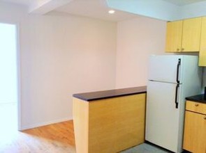 407 W 51st St-Unit -#A4 in New York, NY - Foto de edificio - Building Photo