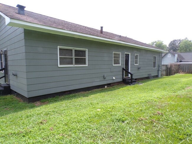 104 Glenn St in Valley, AL - Building Photo - Building Photo