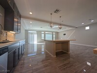 9743 Lone Canary Ct in Las Vegas, NV - Foto de edificio - Building Photo