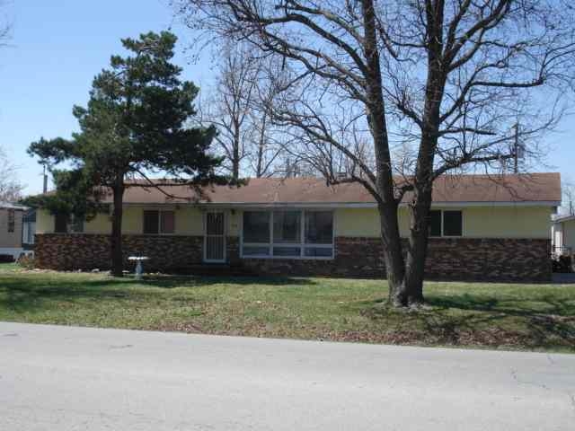 603 Carnation Rd in Aurora, MO - Building Photo - Building Photo