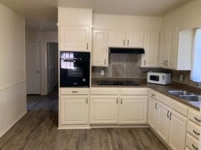 484 Everett Ave in Stephenville, TX - Building Photo - Building Photo