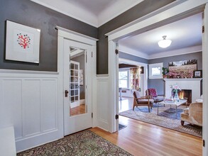 853 NE Simpson St in Portland, OR - Foto de edificio - Building Photo
