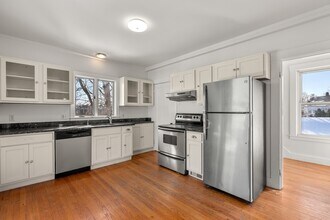 36 Sewall St in Marblehead, MA - Building Photo - Building Photo