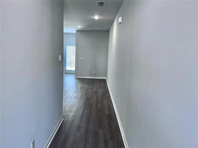 2557 Swan Lake Dr SW in Grayson, GA - Foto de edificio - Building Photo