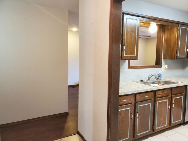 4110 Bunker Hill St in Enid, OK - Building Photo - Building Photo