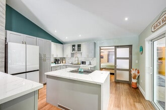 129 Arctic Ave in Tavernier, FL - Building Photo - Building Photo