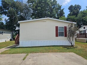 130 Lynnwood Cir in Clarksville, TN - Building Photo - Building Photo