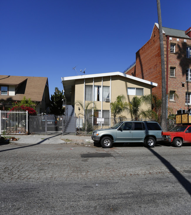 905 S Fedora St in Los Angeles, CA - Building Photo - Building Photo