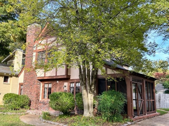property at 750 N Auburndale St