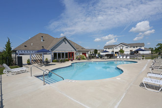 Southwind Prairie Apartments in Lake Geneva, WI - Foto de edificio - Building Photo