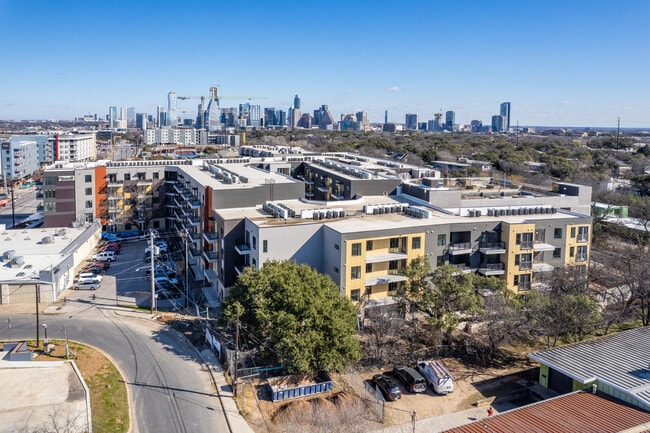 Fifteen15 South Lamar Apartments