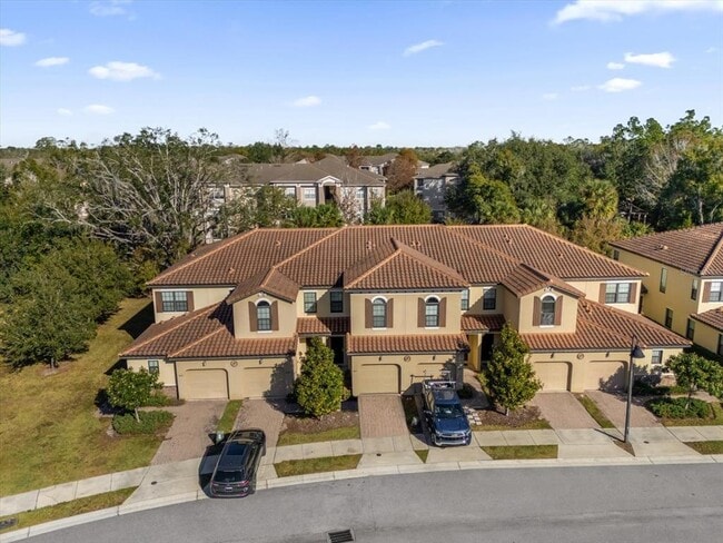 8121 Roseville Blvd in Davenport, FL - Foto de edificio - Building Photo