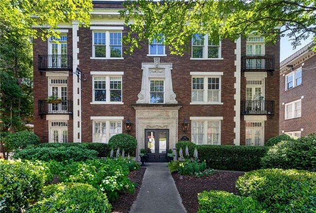 property at 20 Collier Rd NW