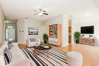 705 Cross Ridge Cir in Fort Worth, TX - Building Photo - Building Photo