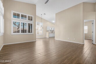 14548 N 87th Ave in Peoria, AZ - Foto de edificio - Building Photo