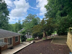716 McIntire Rd in Charlottesville, VA - Building Photo - Building Photo