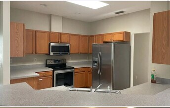 6834 SW 83rd Ter in Gainesville, FL - Building Photo - Building Photo