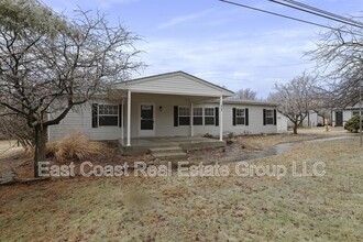 9706 Crabapple Ln in Hagerstown, MD - Building Photo - Building Photo