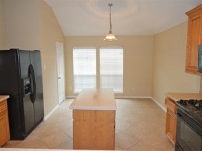 860 Rock Harbor Ln in League City, TX - Building Photo - Building Photo