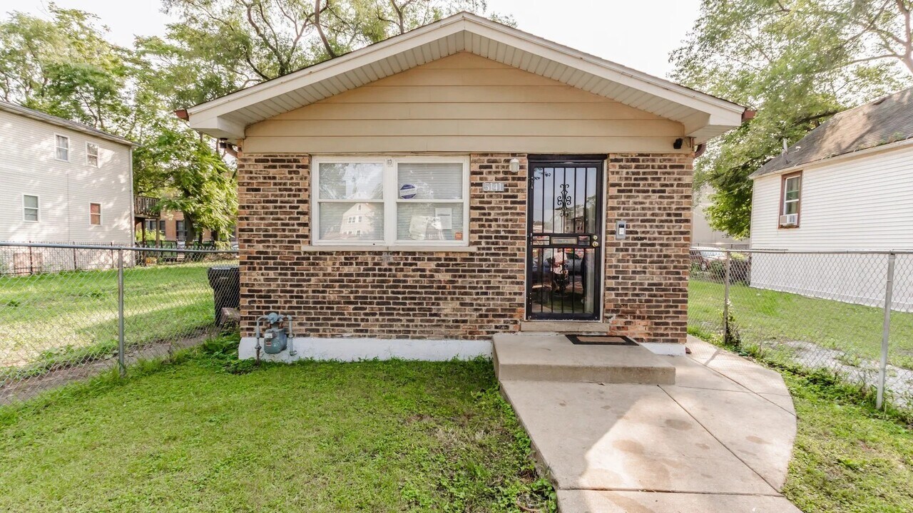 5141 S Carpenter St in Chicago, IL - Building Photo