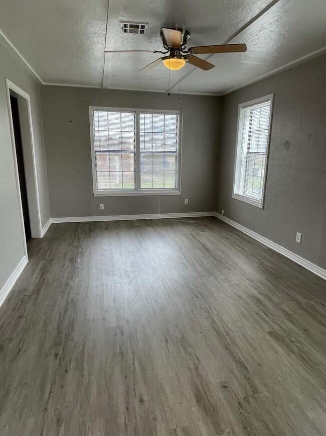 1131 Arkansas St in Norman, OK - Building Photo - Building Photo