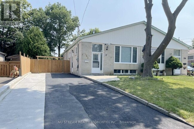 property at 332 Taylor Mills Dr S