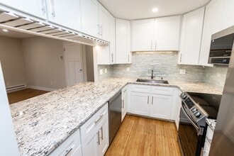 7634 Hollister Ave in Goleta, CA - Building Photo - Building Photo