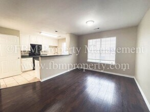 2702 Boyd St in Ennis, TX - Building Photo - Building Photo