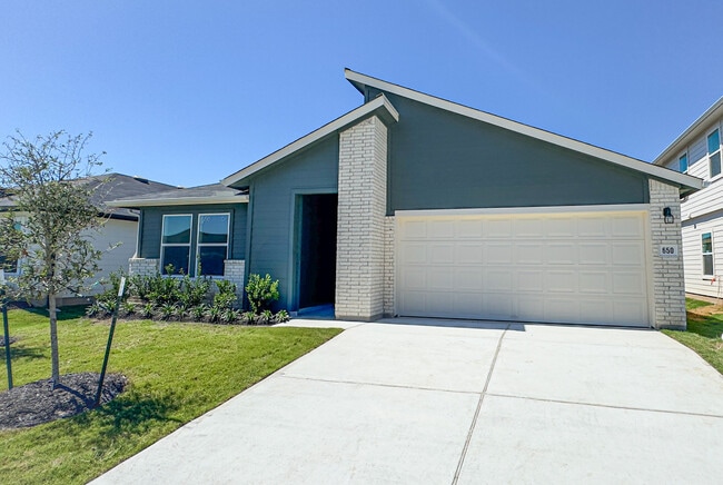 property at 650 Gladiola Loop