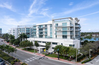 Peloro Miami Beach in Miami Beach, FL - Foto de edificio - Building Photo