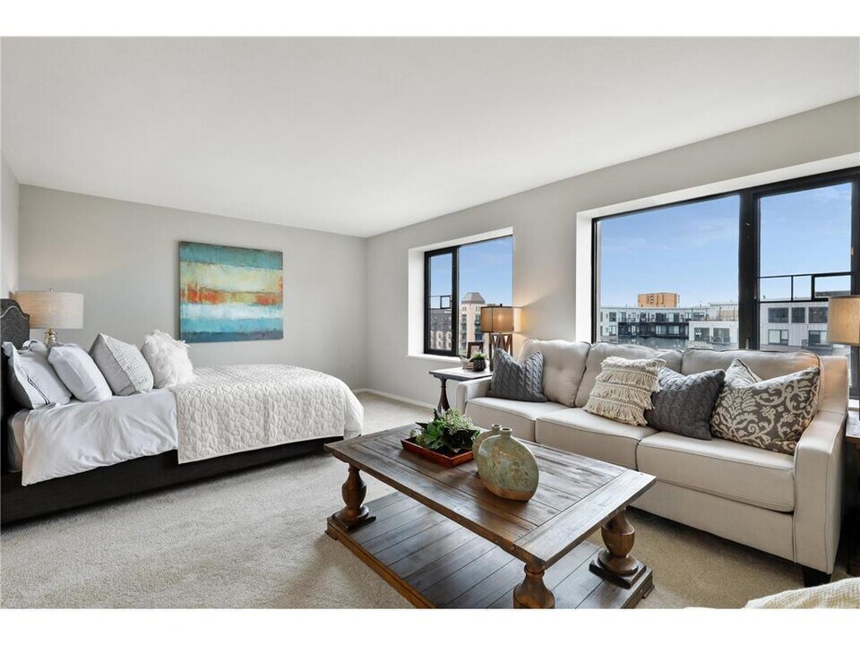 15 S 1st St in Minneapolis, MN - Building Photo