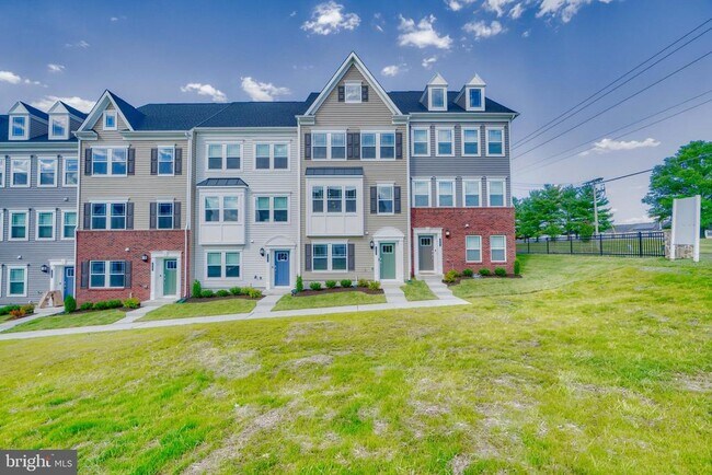 2003 Ivory Brook Rd in Woodlawn, MD - Building Photo - Building Photo
