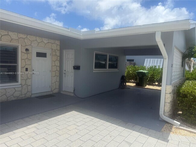 1115 SW 12th Ct in Fort Lauderdale, FL - Building Photo - Building Photo