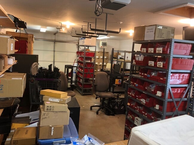 236 E Main St, Unit Garage in Westminster, MD - Building Photo - Building Photo